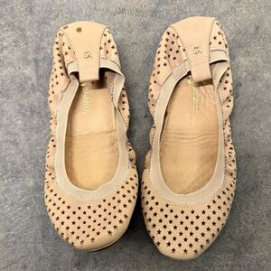Samara Women's Star Patterned Tan Flats